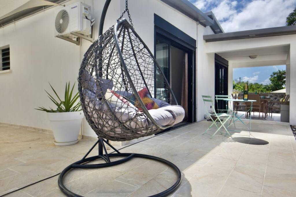 Villa Du Beau Vallon 2 Jacuzzi Privatif Et Piscine Chauffee Partagee Saint-Benoît エクステリア 写真